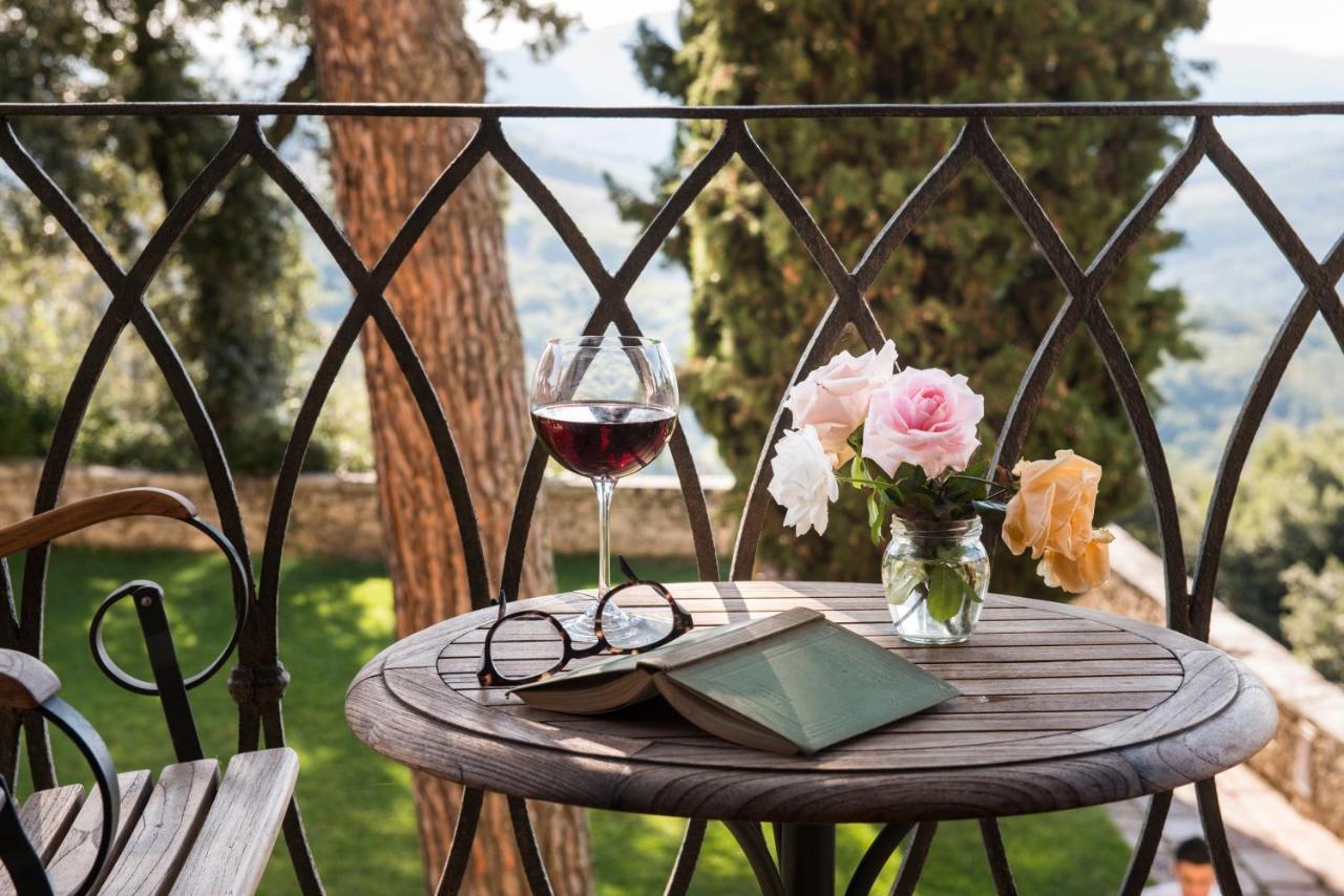 Borgo Pignano Tuscany エクステリア 写真