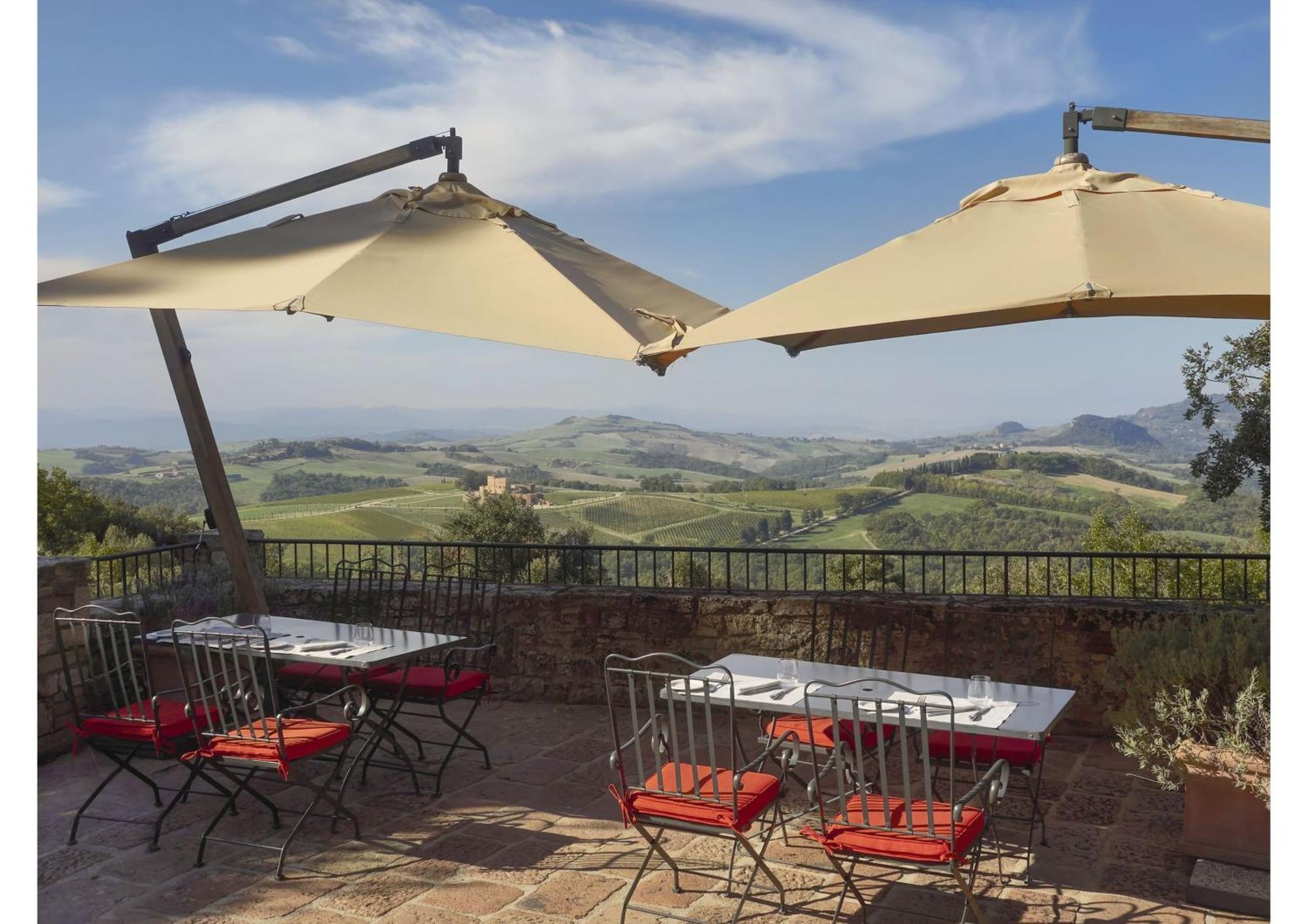 Borgo Pignano Tuscany エクステリア 写真