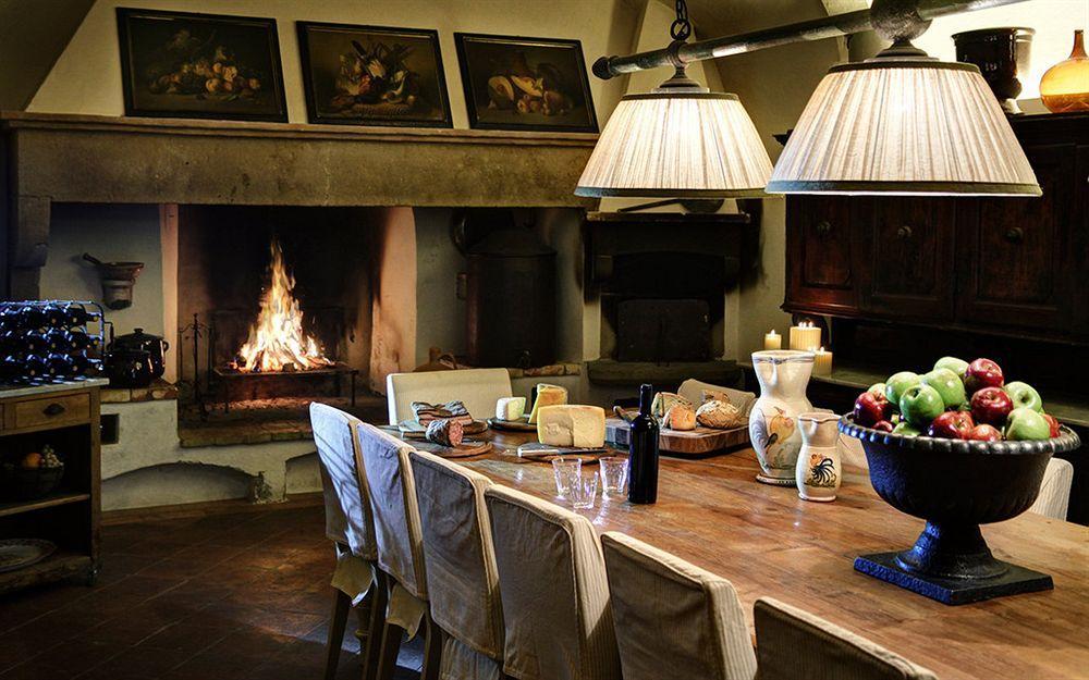 Borgo Pignano Tuscany エクステリア 写真