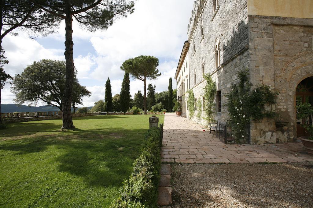 Borgo Pignano Tuscany エクステリア 写真