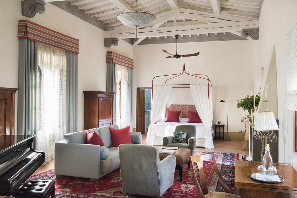 Borgo Pignano Tuscany エクステリア 写真