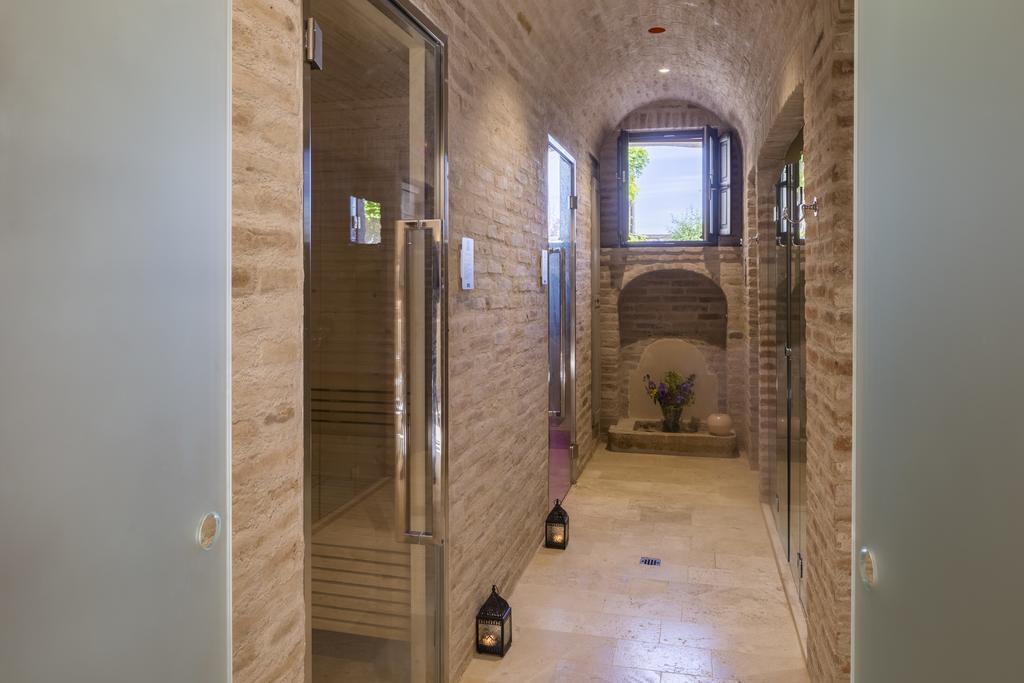 Borgo Pignano Tuscany エクステリア 写真