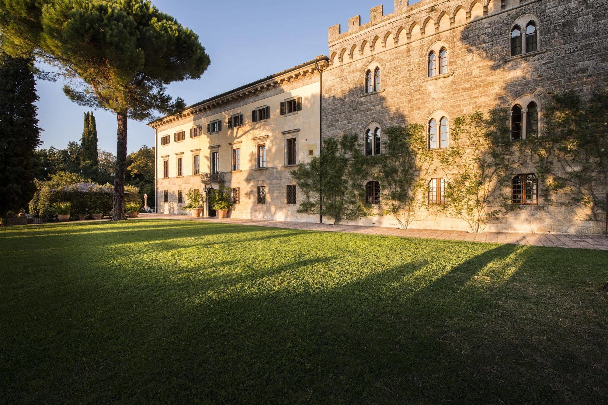 Borgo Pignano Tuscany エクステリア 写真
